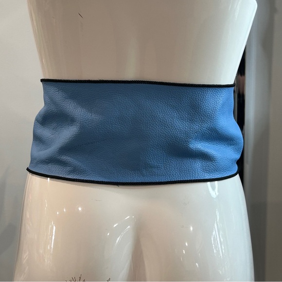 Lisa Drader-Murphy Statement Cincher Belt - Picture 9 of 12